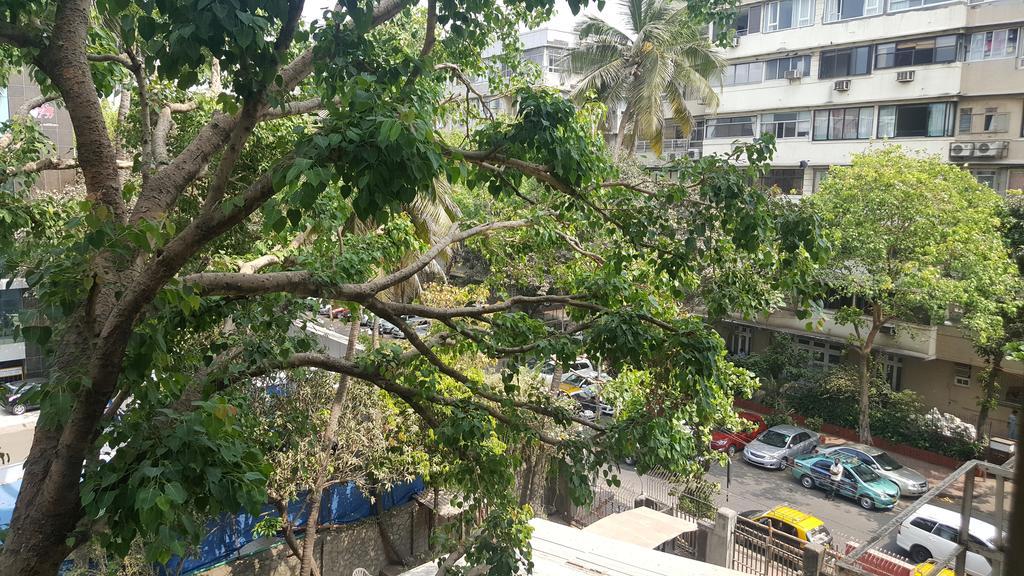 Bentley Hotel Marine Drive Mumbai Exterior foto