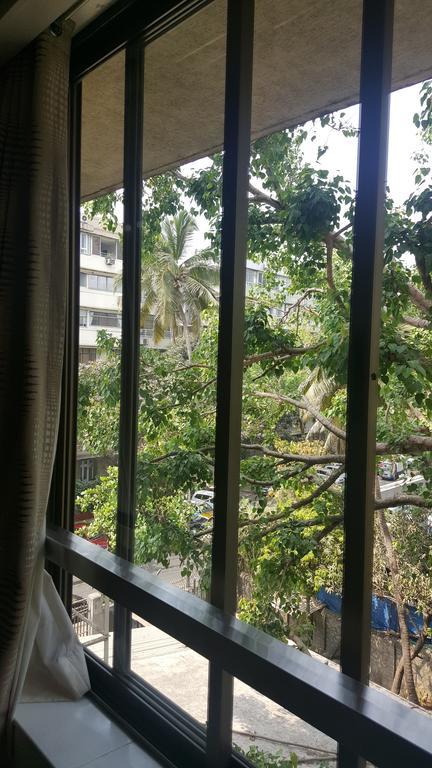 Bentley Hotel Marine Drive Mumbai Exterior foto